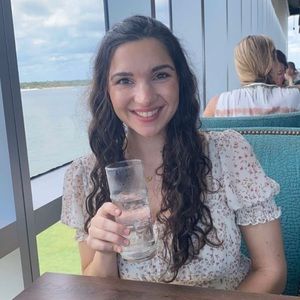 Meet your Posher, Tara